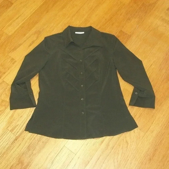 Dressbarn size medium 3/4 sleeve button up shirt - Picture 1 of 4